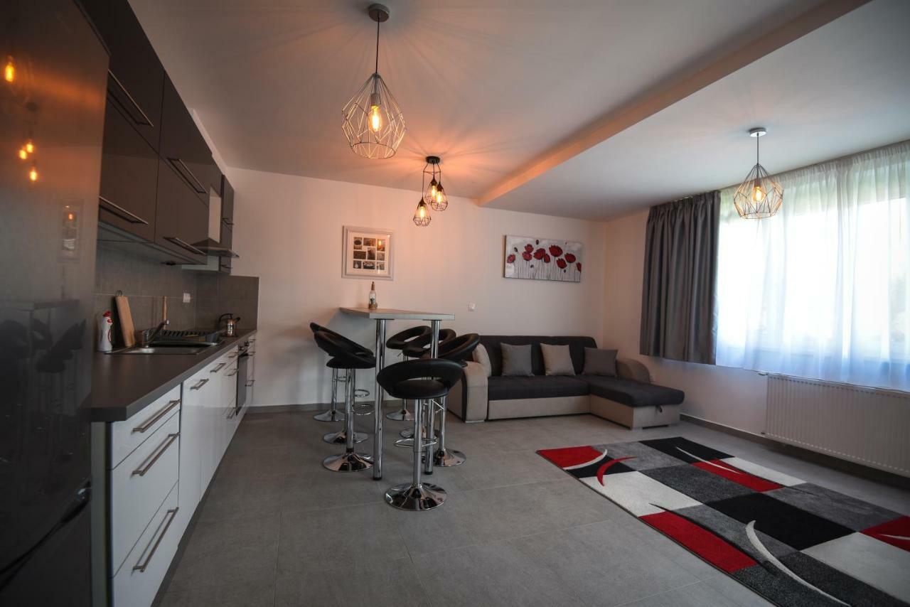 Francesca Apartman Сиофок Екстериор снимка