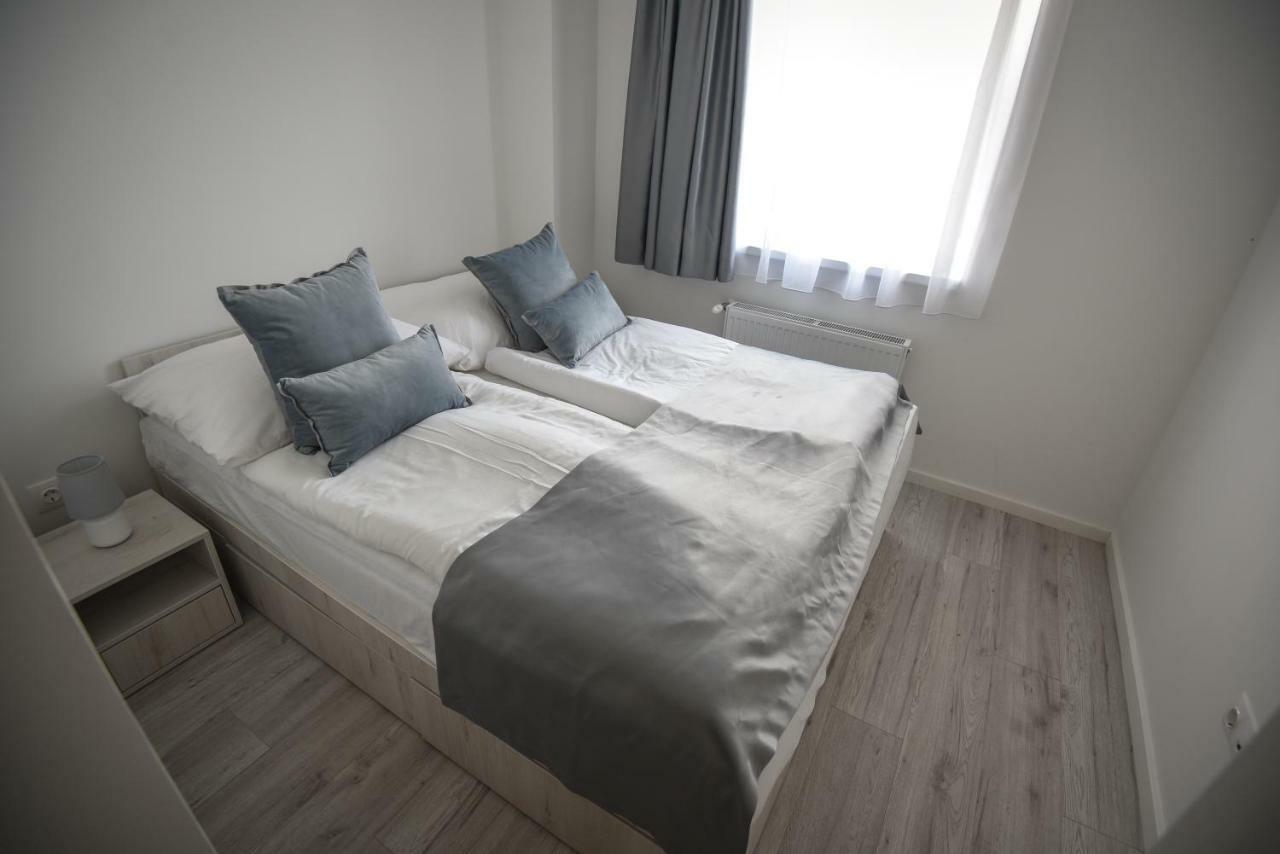 Francesca Apartman Сиофок Екстериор снимка